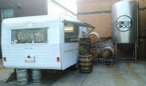 Moon Dog pizza van